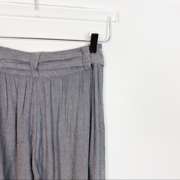 Talula Gray Tie Waist Flare Cropped Pant 0 - Picture 5 of 8